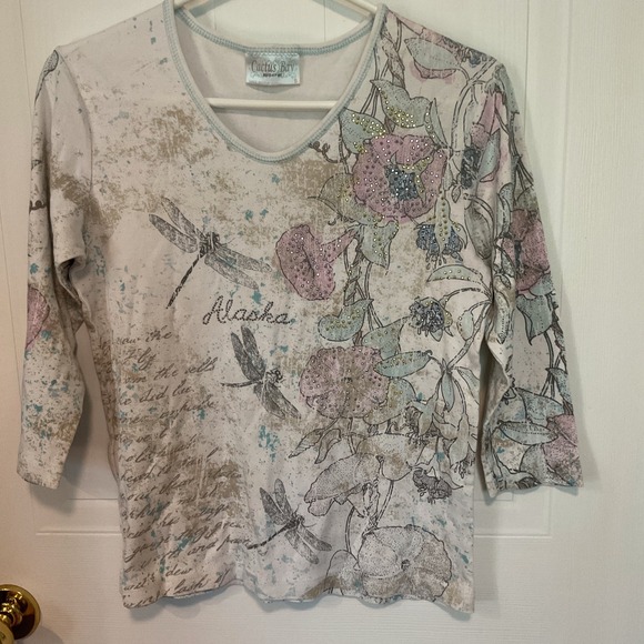 Cactus Bay Apparel Tops - Cactus Bay Apparel Top Womens Small White Excellent Alaska Dragonfly Rhinestone